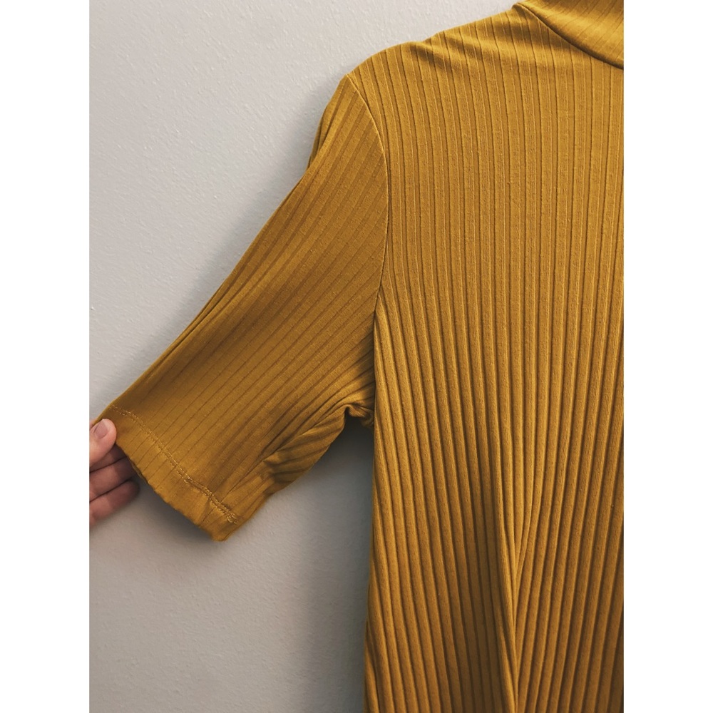 Frank & Oak Mustard Short Sleeve Turtleneck